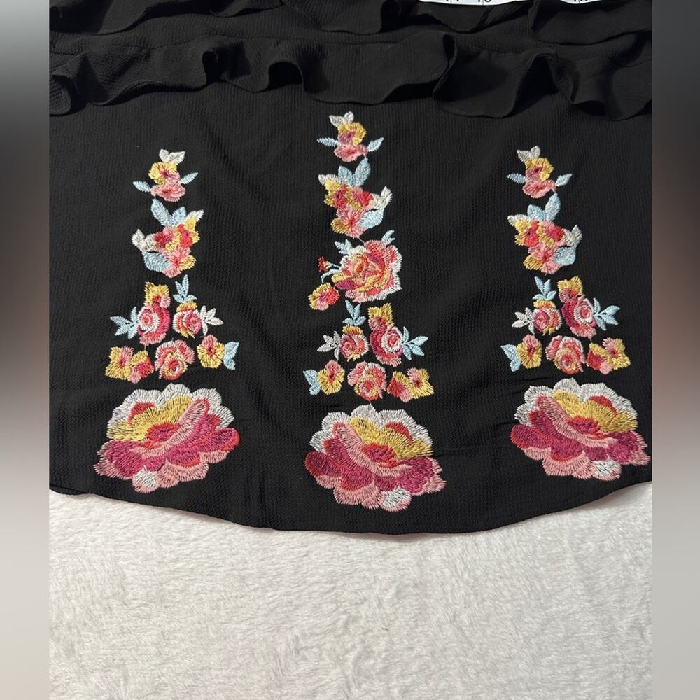 Andree By Unit Flutter Sleeve Black Ruffle Embroi… - image 3